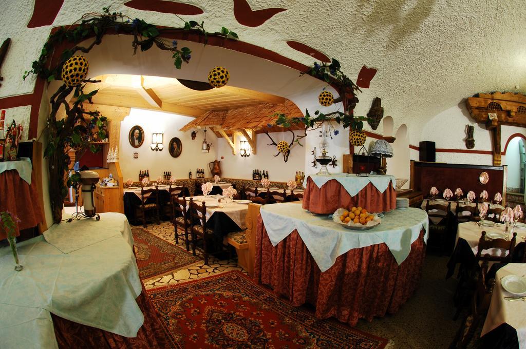Hotel Ancora Castello–Molina di Fiemme Kültér fotó