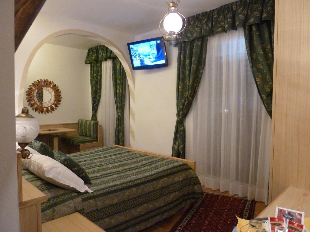 Hotel Ancora Castello–Molina di Fiemme Szoba fotó