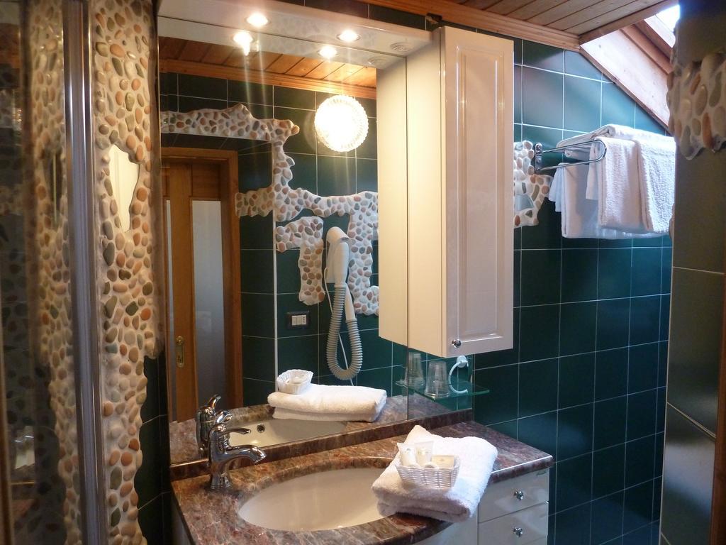 Hotel Ancora Castello–Molina di Fiemme Szoba fotó