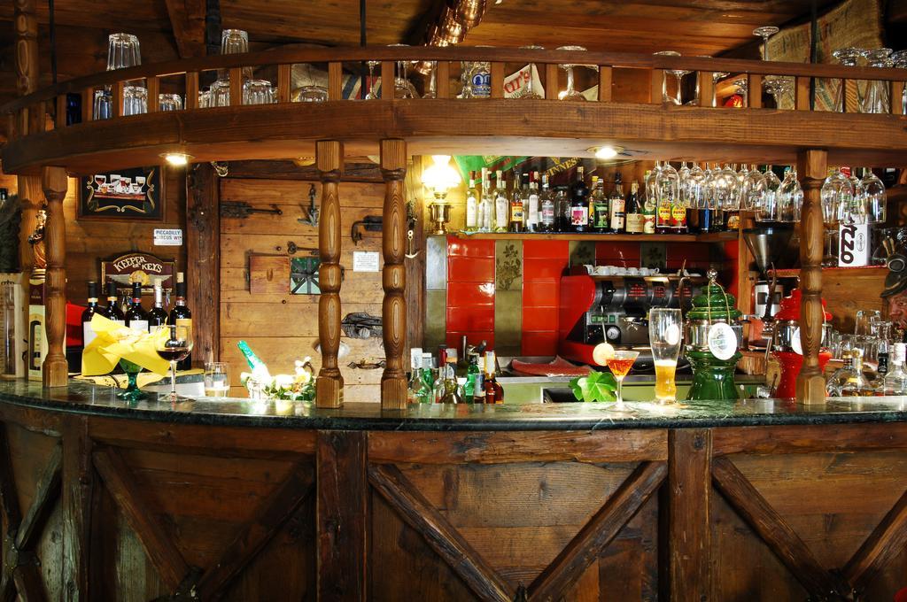 Hotel Ancora Castello–Molina di Fiemme Kültér fotó