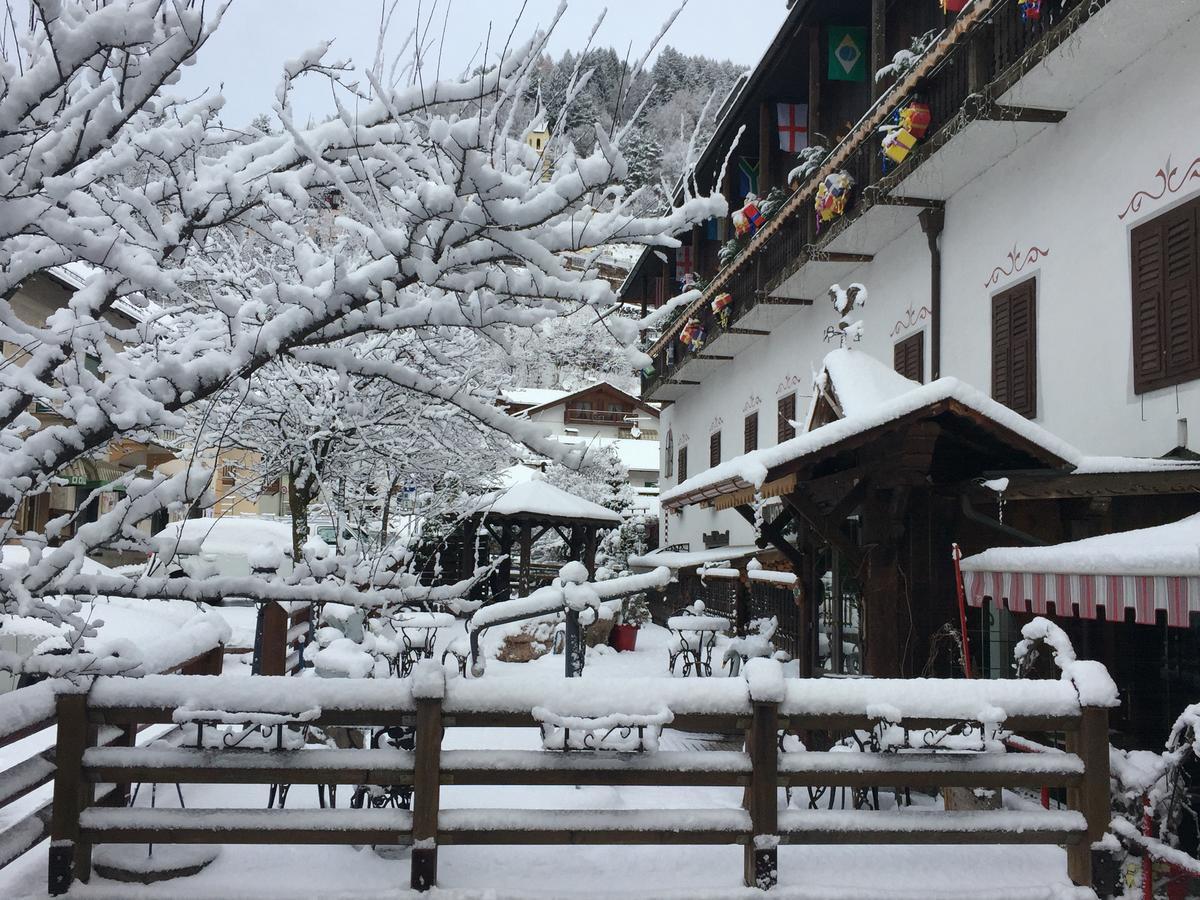 Hotel Ancora Castello–Molina di Fiemme Kültér fotó