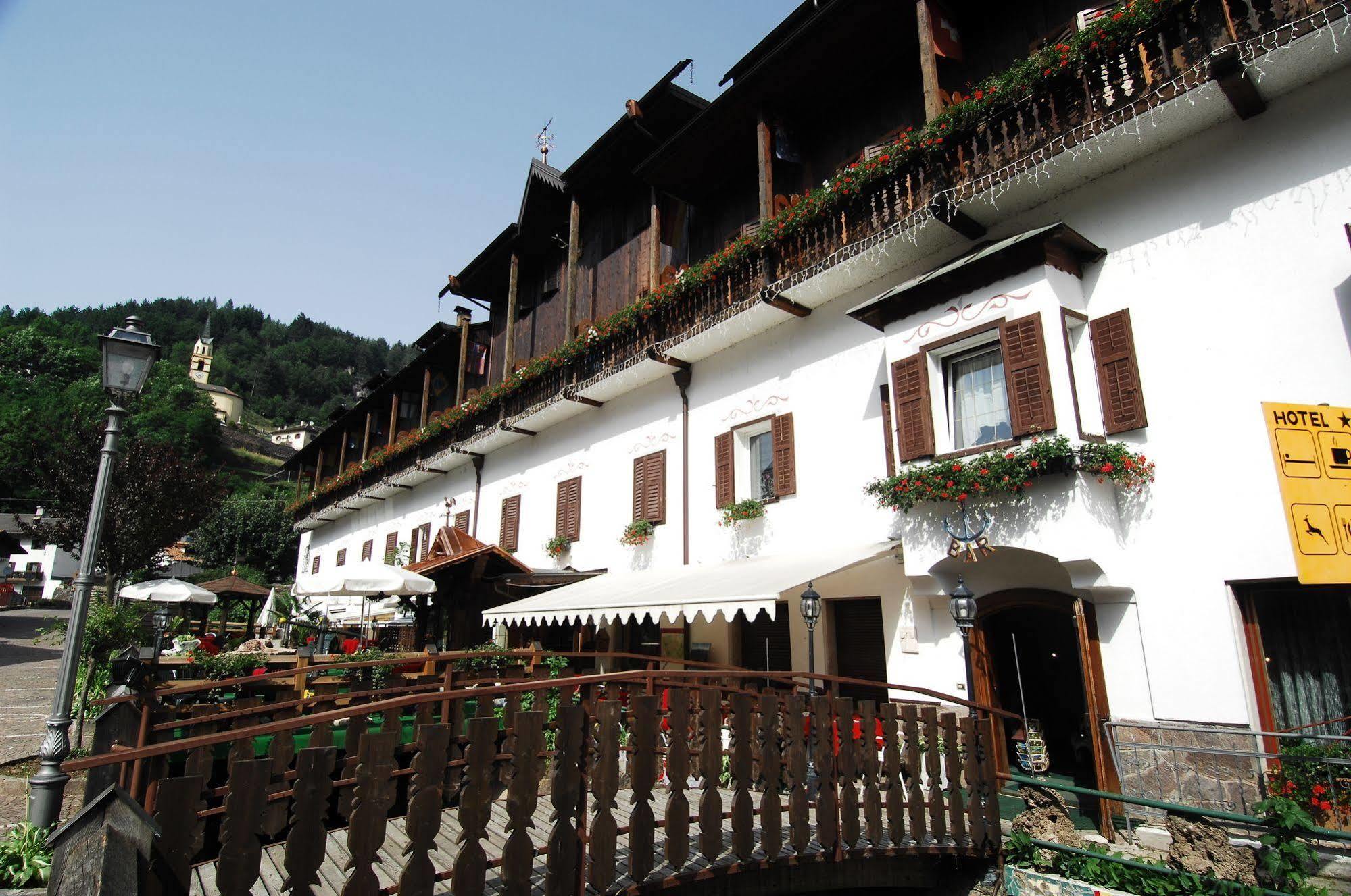 Hotel Ancora Castello–Molina di Fiemme Kültér fotó