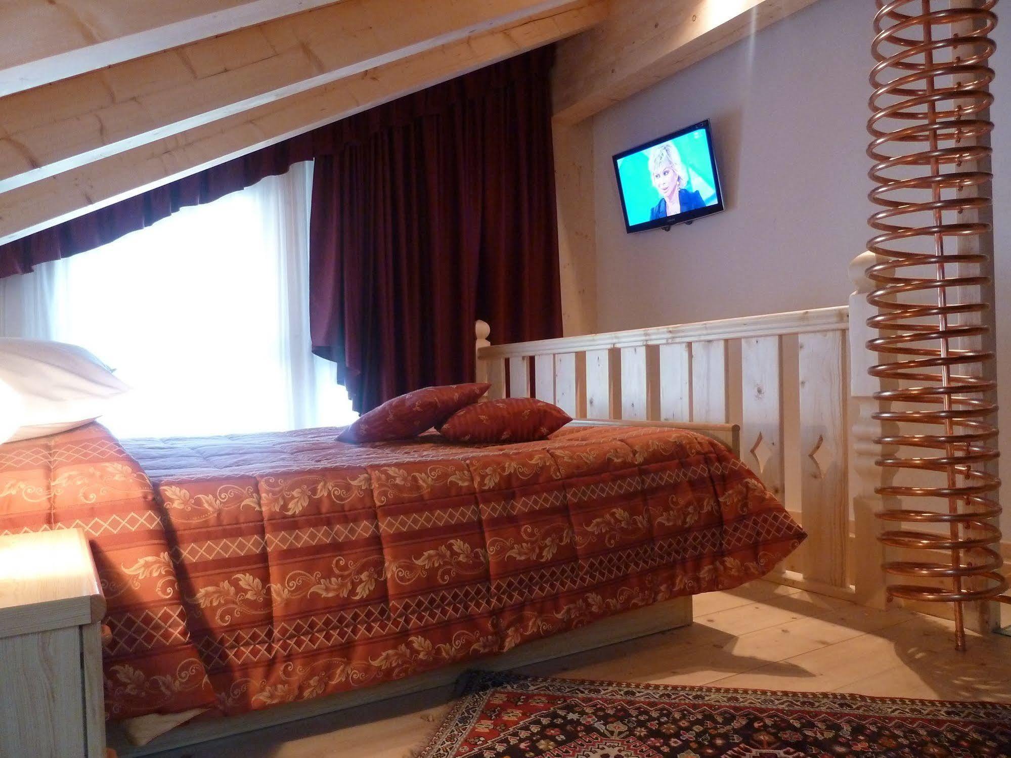 Hotel Ancora Castello–Molina di Fiemme Kültér fotó